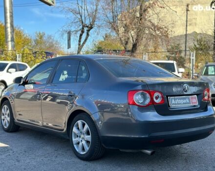 Сірий Фольксваген Джетта, об'ємом двигуна 1.6 л та пробігом 310 тис. км за 5590 $, фото 6 на Automoto.ua