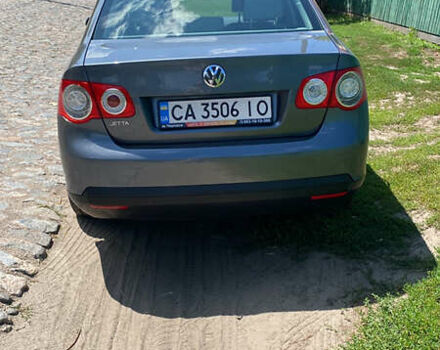 Серый Фольксваген Джетта, объемом двигателя 1.6 л и пробегом 235 тыс. км за 5950 $, фото 4 на Automoto.ua