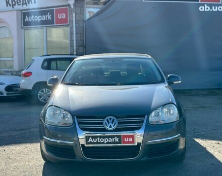 Сірий Фольксваген Джетта, об'ємом двигуна 1.6 л та пробігом 310 тис. км за 5590 $, фото 1 на Automoto.ua