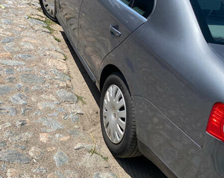 Серый Фольксваген Джетта, объемом двигателя 1.6 л и пробегом 235 тыс. км за 5950 $, фото 3 на Automoto.ua