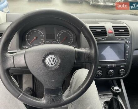 Серый Фольксваген Джетта, объемом двигателя 1.6 л и пробегом 230 тыс. км за 4200 $, фото 4 на Automoto.ua