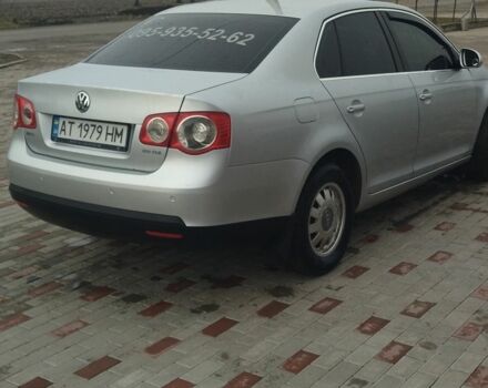 Сірий Фольксваген Джетта, об'ємом двигуна 2 л та пробігом 290 тис. км за 4900 $, фото 1 на Automoto.ua