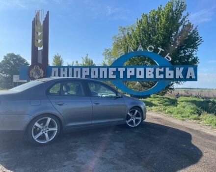 Сірий Фольксваген Джетта, об'ємом двигуна 1.6 л та пробігом 276 тис. км за 6900 $, фото 8 на Automoto.ua