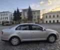 Фольксваген Джетта 2006 в Каменце-Подольском на Automoto.ua Серый Фольксваген Джетта, объемом двигателя 1.6 л и пробегом 290 тыс. км за 4799 $, фото 4 на Automoto.ua