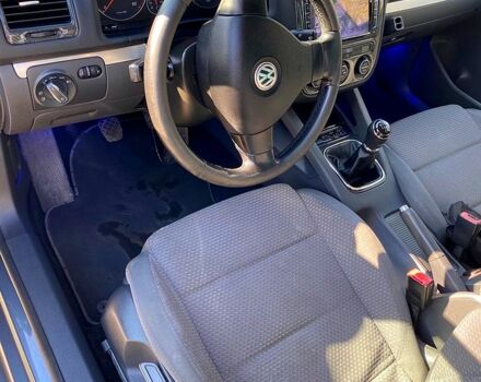 Серый Фольксваген Джетта, объемом двигателя 2 л и пробегом 237 тыс. км за 8000 $, фото 9 на Automoto.ua