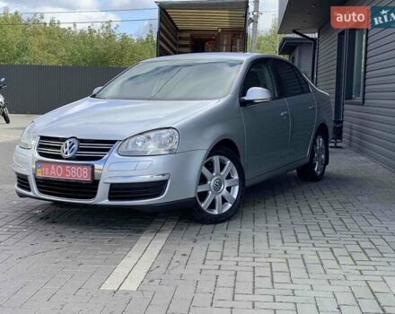 Сірий Фольксваген Джетта, об'ємом двигуна 1.6 л та пробігом 268 тис. км за 5550 $, фото 9 на Automoto.ua