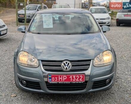 Серый Фольксваген Джетта, объемом двигателя 1.6 л и пробегом 228 тыс. км за 6450 $, фото 5 на Automoto.ua