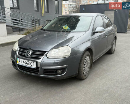 Сірий Фольксваген Джетта, об'ємом двигуна 1.6 л та пробігом 292 тис. км за 4700 $, фото 8 на Automoto.ua