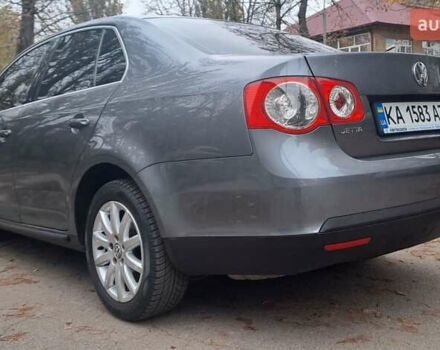 Сірий Фольксваген Джетта, об'ємом двигуна 1.98 л та пробігом 170 тис. км за 7500 $, фото 2 на Automoto.ua