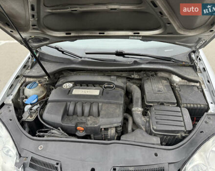 Фольксваген Джетта 2006 в Киеве на Automoto.ua Серый Фольксваген Джетта, объемом двигателя 1.6 л и пробегом 266 тыс. км за 4199 $, фото 6 на Automoto.ua