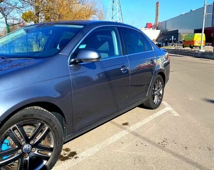 Серый Фольксваген Джетта, объемом двигателя 2 л и пробегом 237 тыс. км за 8000 $, фото 1 на Automoto.ua