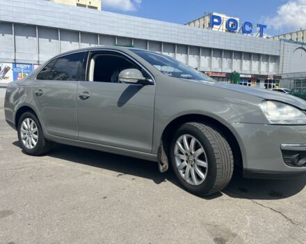 Серый Фольксваген Джетта, объемом двигателя 2 л и пробегом 296 тыс. км за 5700 $, фото 4 на Automoto.ua