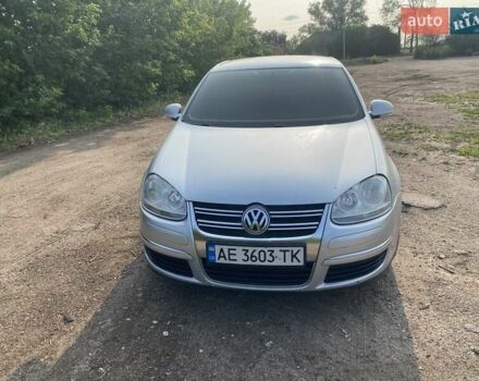 Серый Фольксваген Джетта, объемом двигателя 1.6 л и пробегом 193 тыс. км за 6200 $, фото 4 на Automoto.ua
