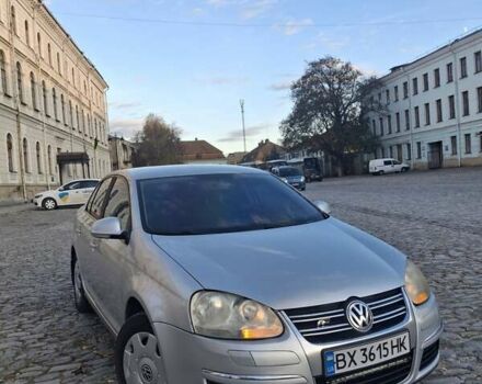 Серый Фольксваген Джетта, объемом двигателя 1.6 л и пробегом 289 тыс. км за 4799 $, фото 1 на Automoto.ua