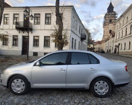 Фольксваген Джетта 2006 в Каменце-Подольском на Automoto.ua Серый Фольксваген Джетта, объемом двигателя 1.6 л и пробегом 290 тыс. км за 4799 $, фото 5 на Automoto.ua