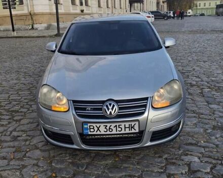 Серый Фольксваген Джетта, объемом двигателя 1.6 л и пробегом 289 тыс. км за 4799 $, фото 2 на Automoto.ua