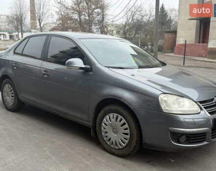 Сірий Фольксваген Джетта, об'ємом двигуна 1.6 л та пробігом 292 тис. км за 4700 $, фото 15 на Automoto.ua