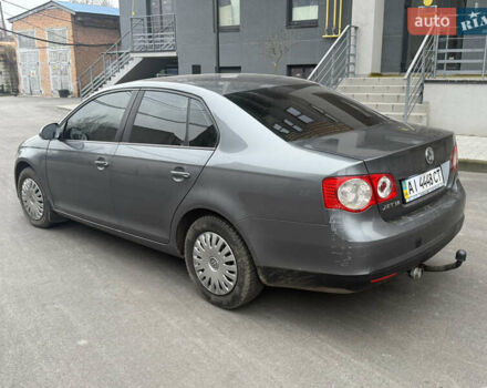 Сірий Фольксваген Джетта, об'ємом двигуна 1.6 л та пробігом 292 тис. км за 4700 $, фото 11 на Automoto.ua