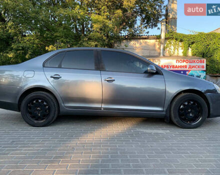 Серый Фольксваген Джетта, объемом двигателя 1.6 л и пробегом 205 тыс. км за 5500 $, фото 8 на Automoto.ua