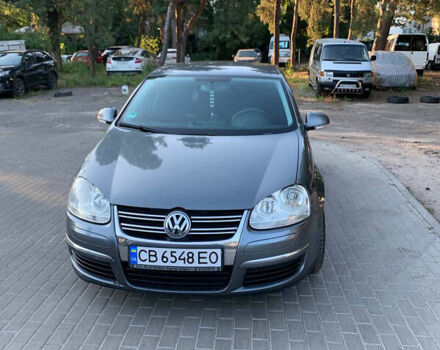 Серый Фольксваген Джетта, объемом двигателя 1.6 л и пробегом 205 тыс. км за 5500 $, фото 1 на Automoto.ua