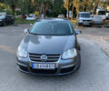 Серый Фольксваген Джетта, объемом двигателя 1.6 л и пробегом 205 тыс. км за 5500 $, фото 1 на Automoto.ua