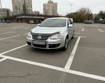 Серый Фольксваген Джетта, объемом двигателя 1.6 л и пробегом 266 тыс. км за 4199 $, фото 2 на Automoto.ua