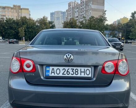 Серый Фольксваген Джетта, объемом двигателя 1.6 л и пробегом 150 тыс. км за 5500 $, фото 5 на Automoto.ua