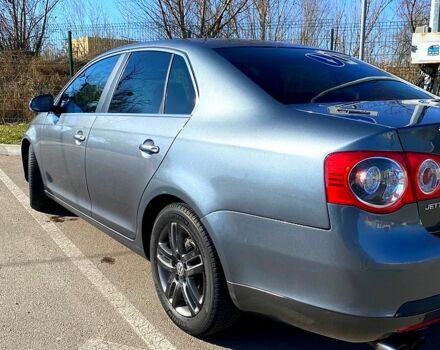 Серый Фольксваген Джетта, объемом двигателя 2 л и пробегом 237 тыс. км за 8000 $, фото 4 на Automoto.ua