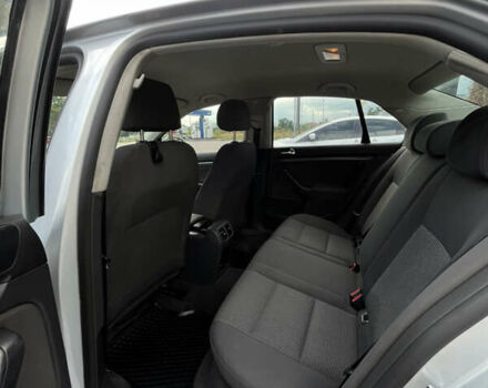 Серый Фольксваген Джетта, объемом двигателя 1.6 л и пробегом 327 тыс. км за 5300 $, фото 6 на Automoto.ua