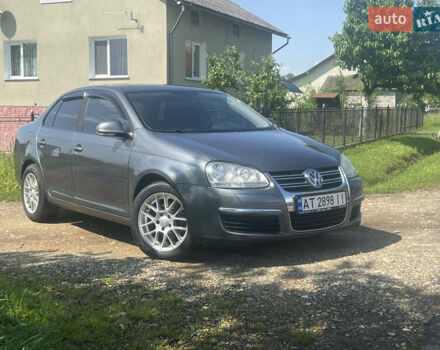 Серый Фольксваген Джетта, объемом двигателя 1.6 л и пробегом 268 тыс. км за 6000 $, фото 34 на Automoto.ua
