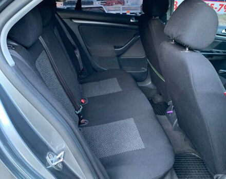 Серый Фольксваген Джетта, объемом двигателя 1.6 л и пробегом 205 тыс. км за 5500 $, фото 12 на Automoto.ua