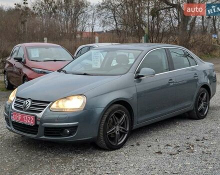 Серый Фольксваген Джетта, объемом двигателя 1.6 л и пробегом 228 тыс. км за 6450 $, фото 3 на Automoto.ua