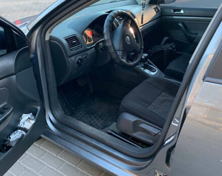 Серый Фольксваген Джетта, объемом двигателя 1.6 л и пробегом 205 тыс. км за 5500 $, фото 10 на Automoto.ua