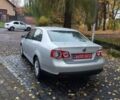 Серый Фольксваген Джетта, объемом двигателя 1.6 л и пробегом 184 тыс. км за 5899 $, фото 1 на Automoto.ua