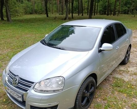 Серый Фольксваген Джетта, объемом двигателя 1.6 л и пробегом 288 тыс. км за 4700 $, фото 1 на Automoto.ua