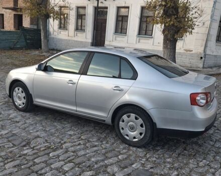 Фольксваген Джетта 2006 в Каменце-Подольском на Automoto.ua Серый Фольксваген Джетта, объемом двигателя 1.6 л и пробегом 290 тыс. км за 4799 $, фото 1 на Automoto.ua