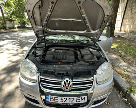 Серый Фольксваген Джетта, объемом двигателя 1.6 л и пробегом 188 тыс. км за 5990 $, фото 5 на Automoto.ua