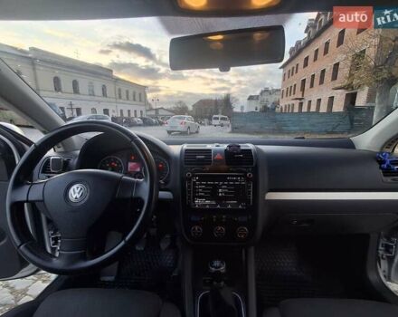 Серый Фольксваген Джетта, объемом двигателя 1.6 л и пробегом 289 тыс. км за 4799 $, фото 12 на Automoto.ua