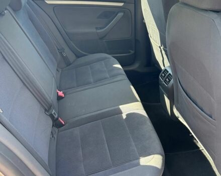 Серый Фольксваген Джетта, объемом двигателя 1.6 л и пробегом 195 тыс. км за 6999 $, фото 5 на Automoto.ua