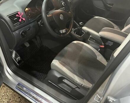 Сірий Фольксваген Джетта, об'ємом двигуна 1.6 л та пробігом 215 тис. км за 6200 $, фото 13 на Automoto.ua