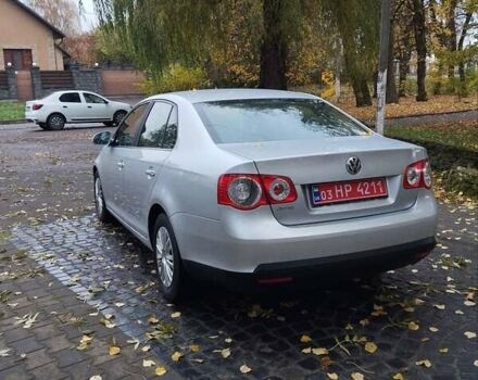 Серый Фольксваген Джетта, объемом двигателя 1.6 л и пробегом 184 тыс. км за 5899 $, фото 5 на Automoto.ua