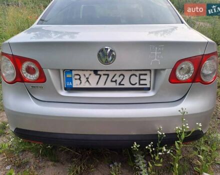 Серый Фольксваген Джетта, объемом двигателя 1.6 л и пробегом 230 тыс. км за 4999 $, фото 1 на Automoto.ua