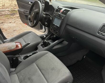 Сірий Фольксваген Джетта, об'ємом двигуна 1.6 л та пробігом 179 тис. км за 4000 $, фото 6 на Automoto.ua