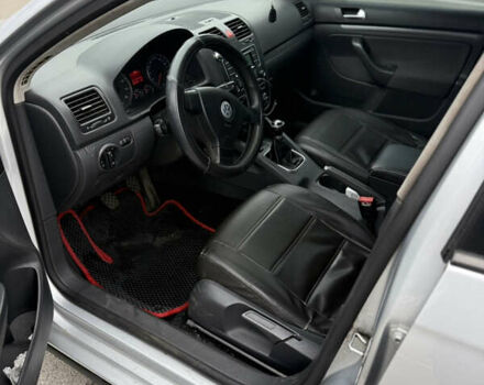 Фольксваген Джетта 2006 в Киеве на Automoto.ua Серый Фольксваген Джетта, объемом двигателя 1.6 л и пробегом 266 тыс. км за 4199 $, фото 5 на Automoto.ua