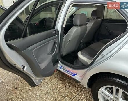 Сірий Фольксваген Джетта, об'ємом двигуна 1.6 л та пробігом 215 тис. км за 6200 $, фото 8 на Automoto.ua