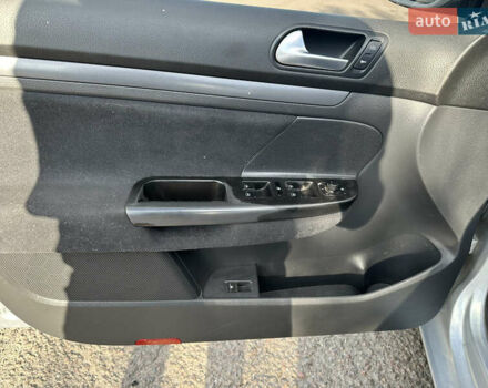 Серый Фольксваген Джетта, объемом двигателя 1.6 л и пробегом 227 тыс. км за 5950 $, фото 12 на Automoto.ua