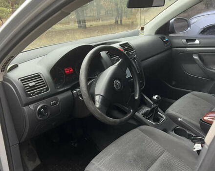 Сірий Фольксваген Джетта, об'ємом двигуна 1.6 л та пробігом 179 тис. км за 4000 $, фото 4 на Automoto.ua