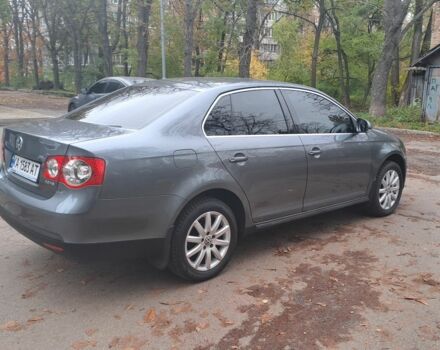 Серый Фольксваген Джетта, объемом двигателя 2 л и пробегом 171 тыс. км за 7500 $, фото 2 на Automoto.ua