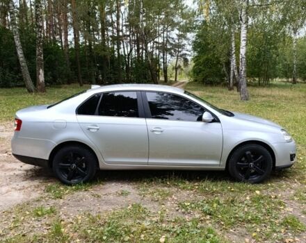 Серый Фольксваген Джетта, объемом двигателя 1.6 л и пробегом 288 тыс. км за 4700 $, фото 3 на Automoto.ua