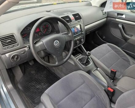Серый Фольксваген Джетта, объемом двигателя 1.6 л и пробегом 228 тыс. км за 6450 $, фото 24 на Automoto.ua